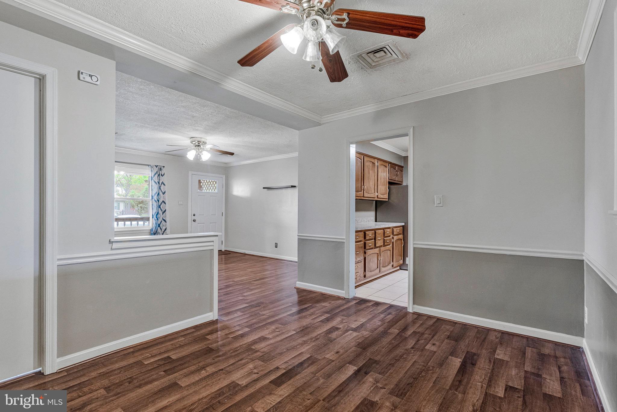 202 N FIR COURT