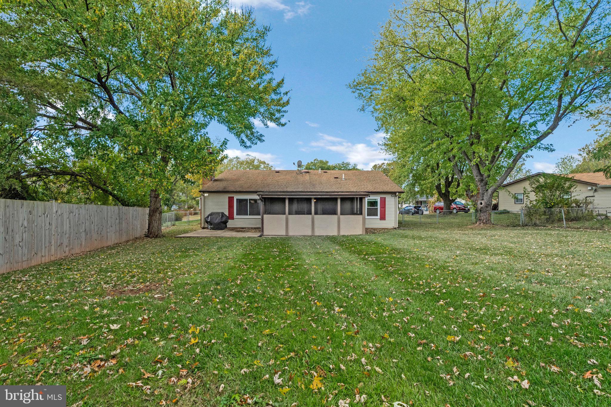 202 N FIR COURT