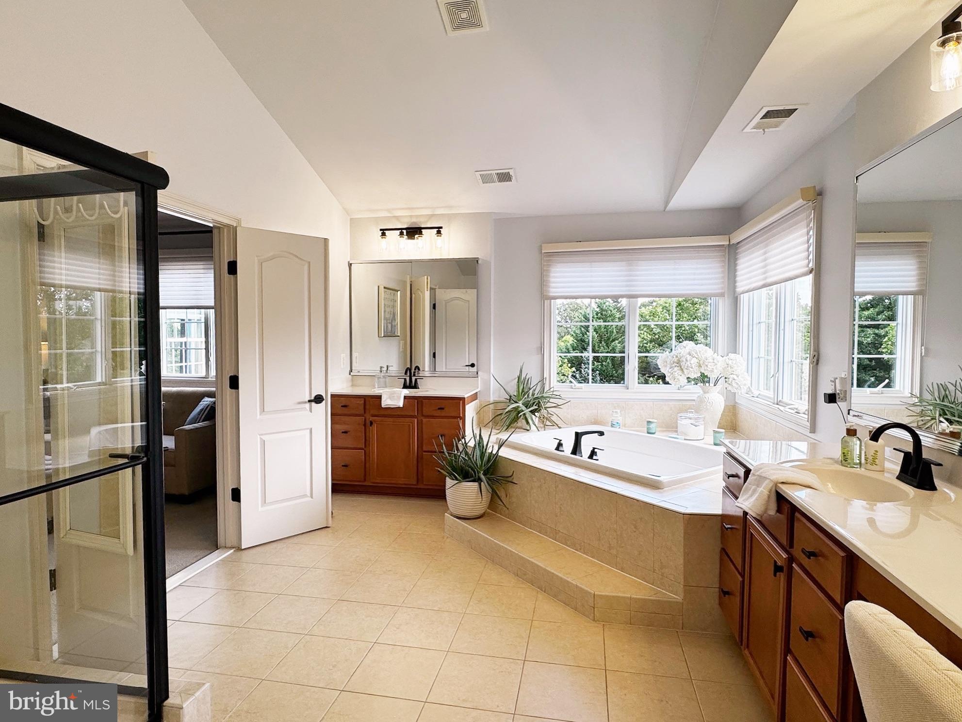 43116 UNISON KNOLL CIRCLE