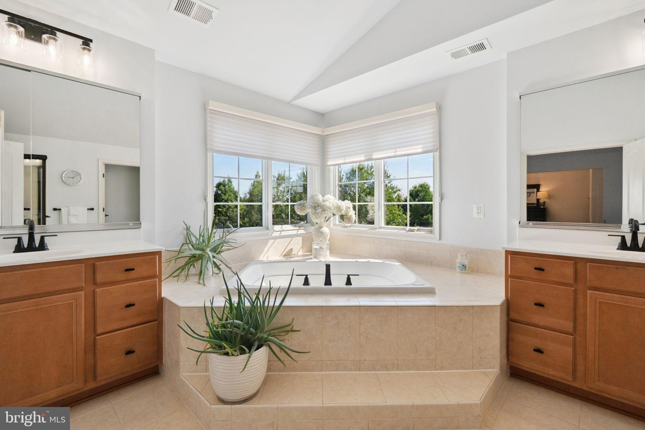 43116 UNISON KNOLL CIRCLE