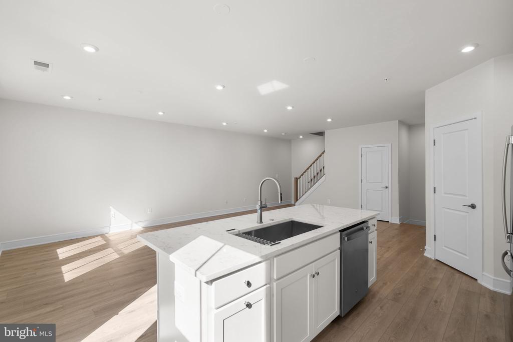 21744 DOLLIS HILL TERRACE