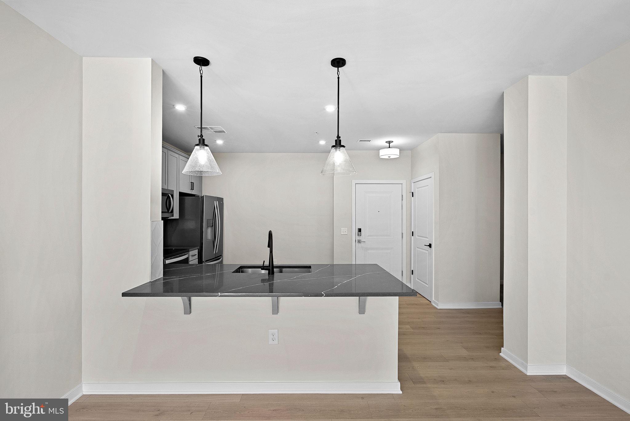 750 MOUNT AIRY TERRACE NE 304