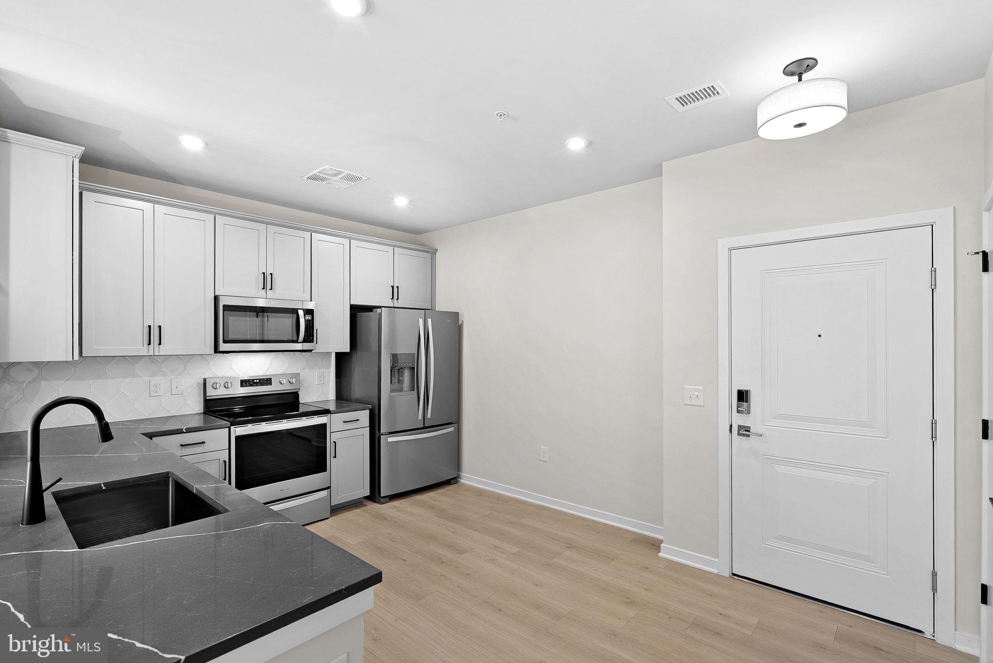 750 MOUNT AIRY TERRACE NE 304