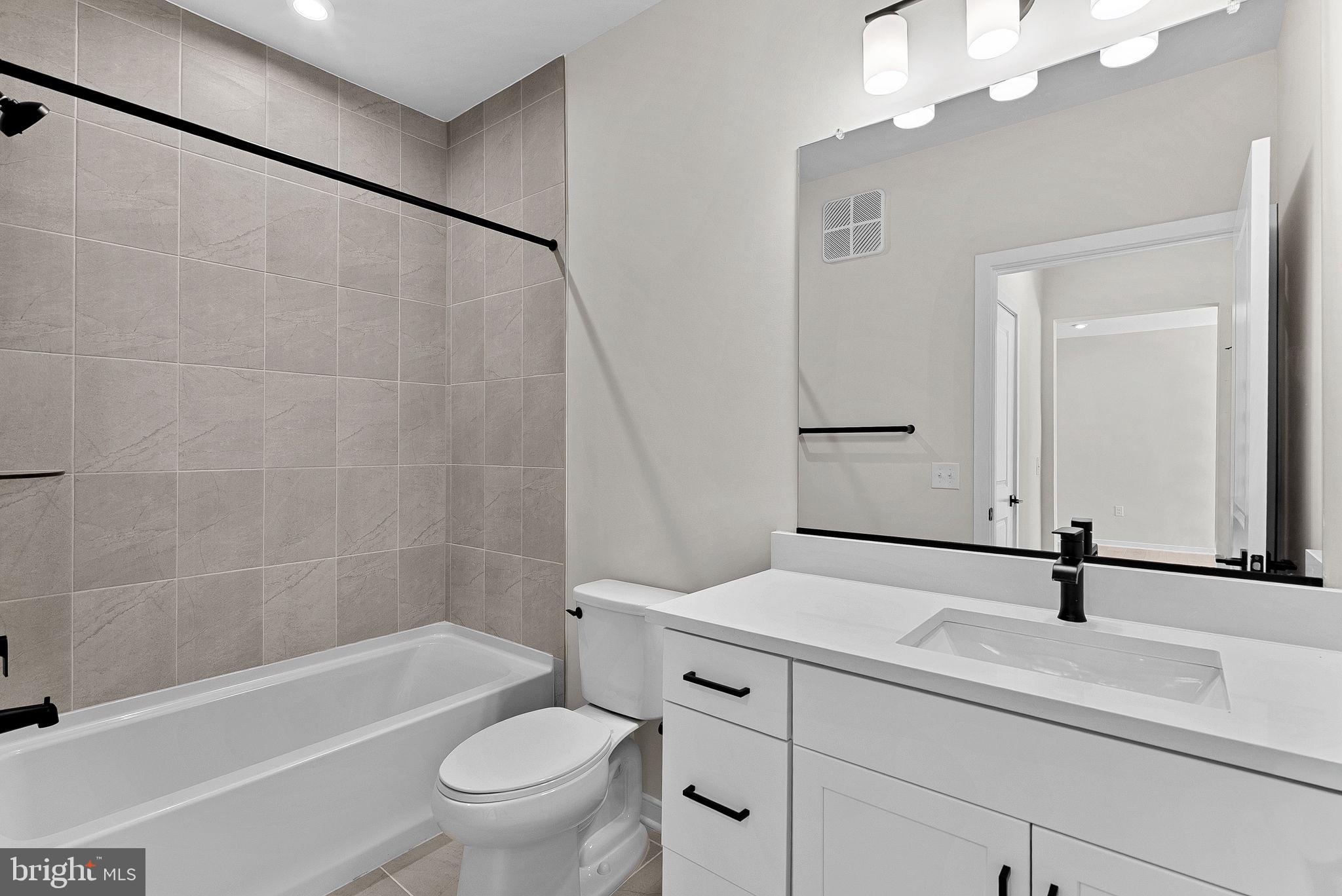 750 MOUNT AIRY TERRACE NE 304