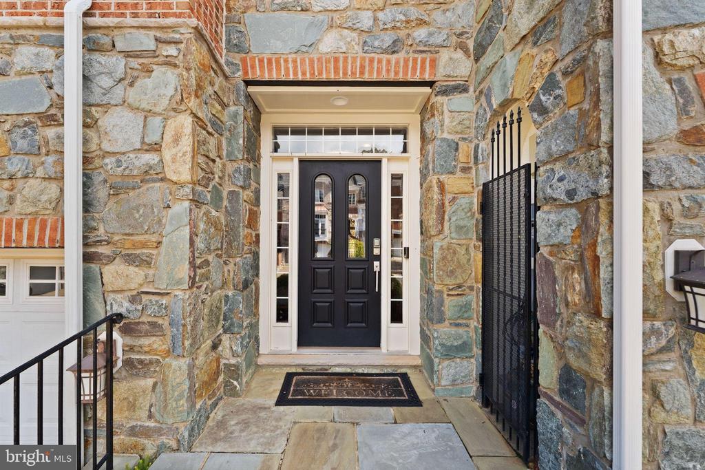 18212 CYPRESS POINT TERRACE