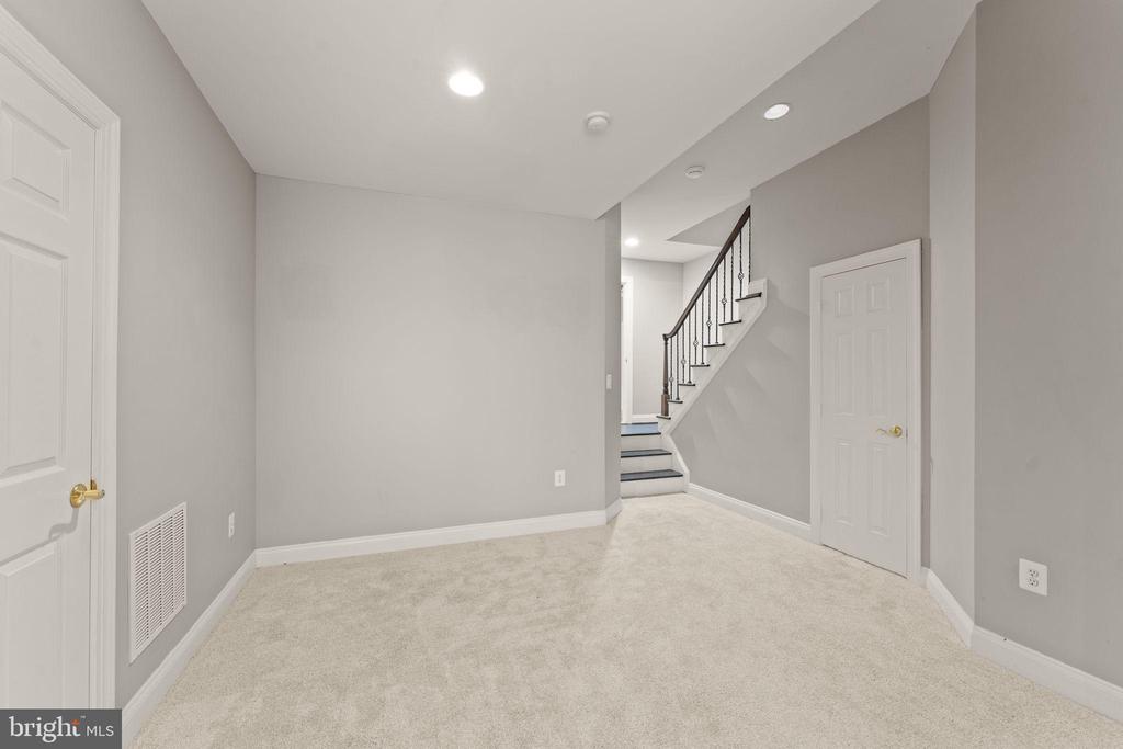18212 CYPRESS POINT TERRACE
