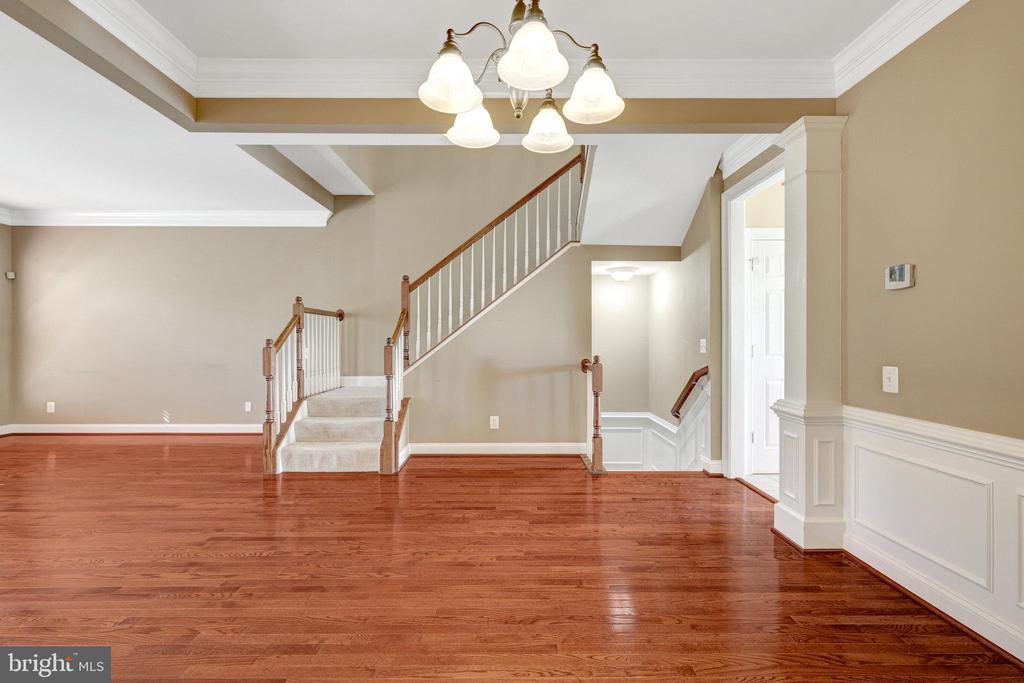 348 PINK AZALEA TERRACE SE