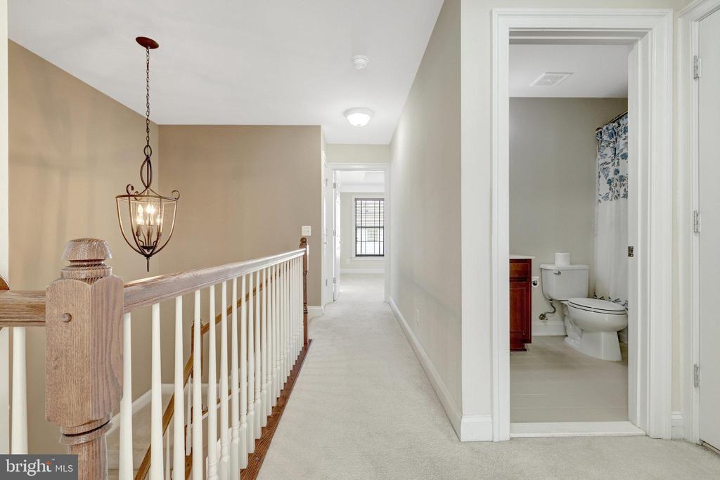 348 PINK AZALEA TERRACE SE