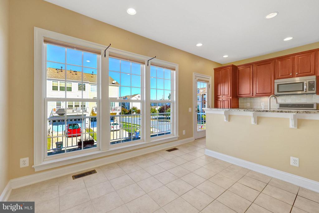 348 PINK AZALEA TERRACE SE