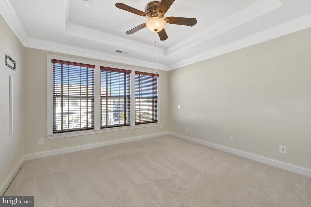 348 PINK AZALEA TERRACE SE