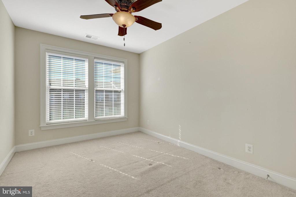 348 PINK AZALEA TERRACE SE