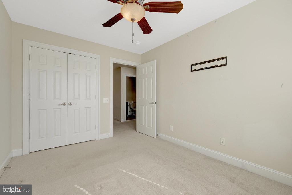 348 PINK AZALEA TERRACE SE