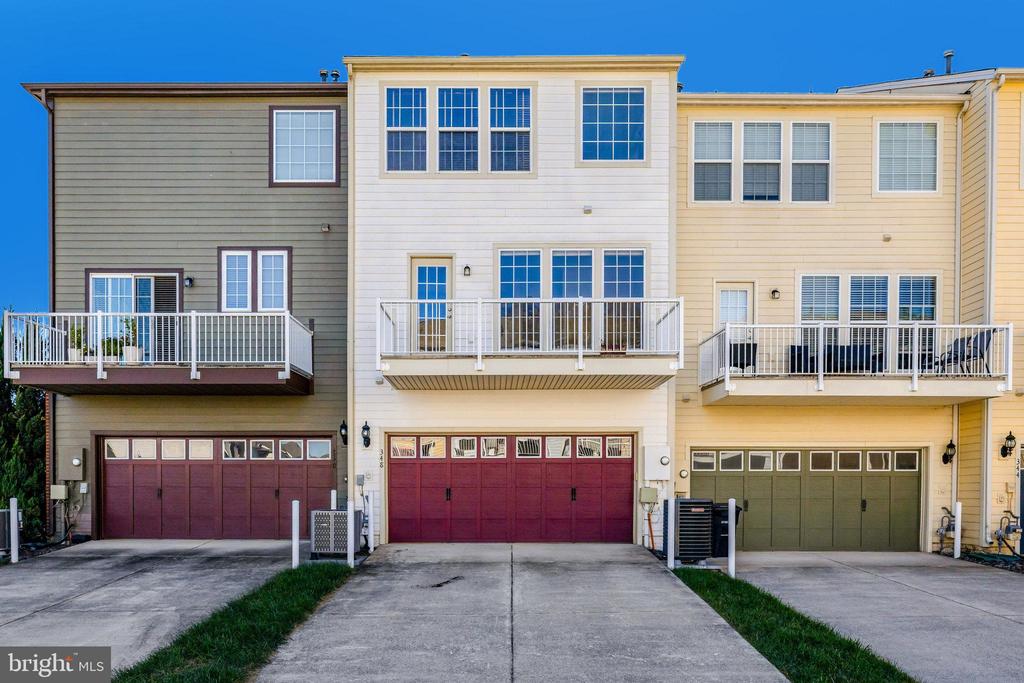 348 PINK AZALEA TERRACE SE