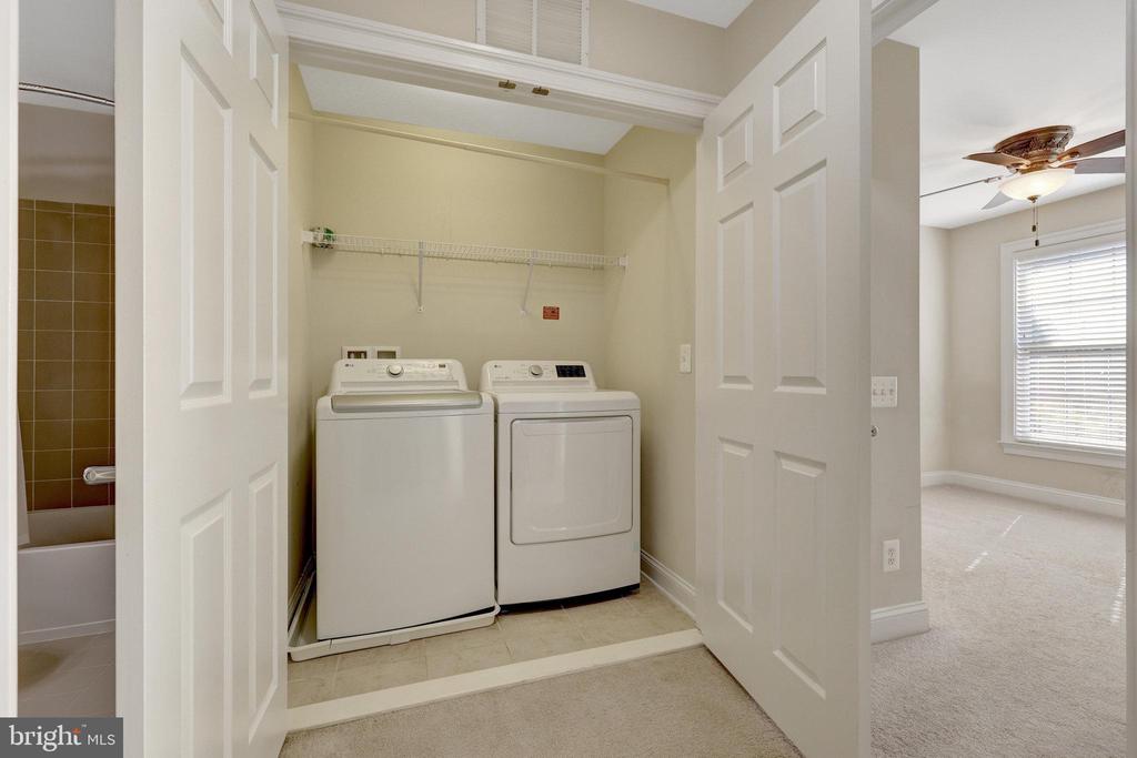 348 PINK AZALEA TERRACE SE