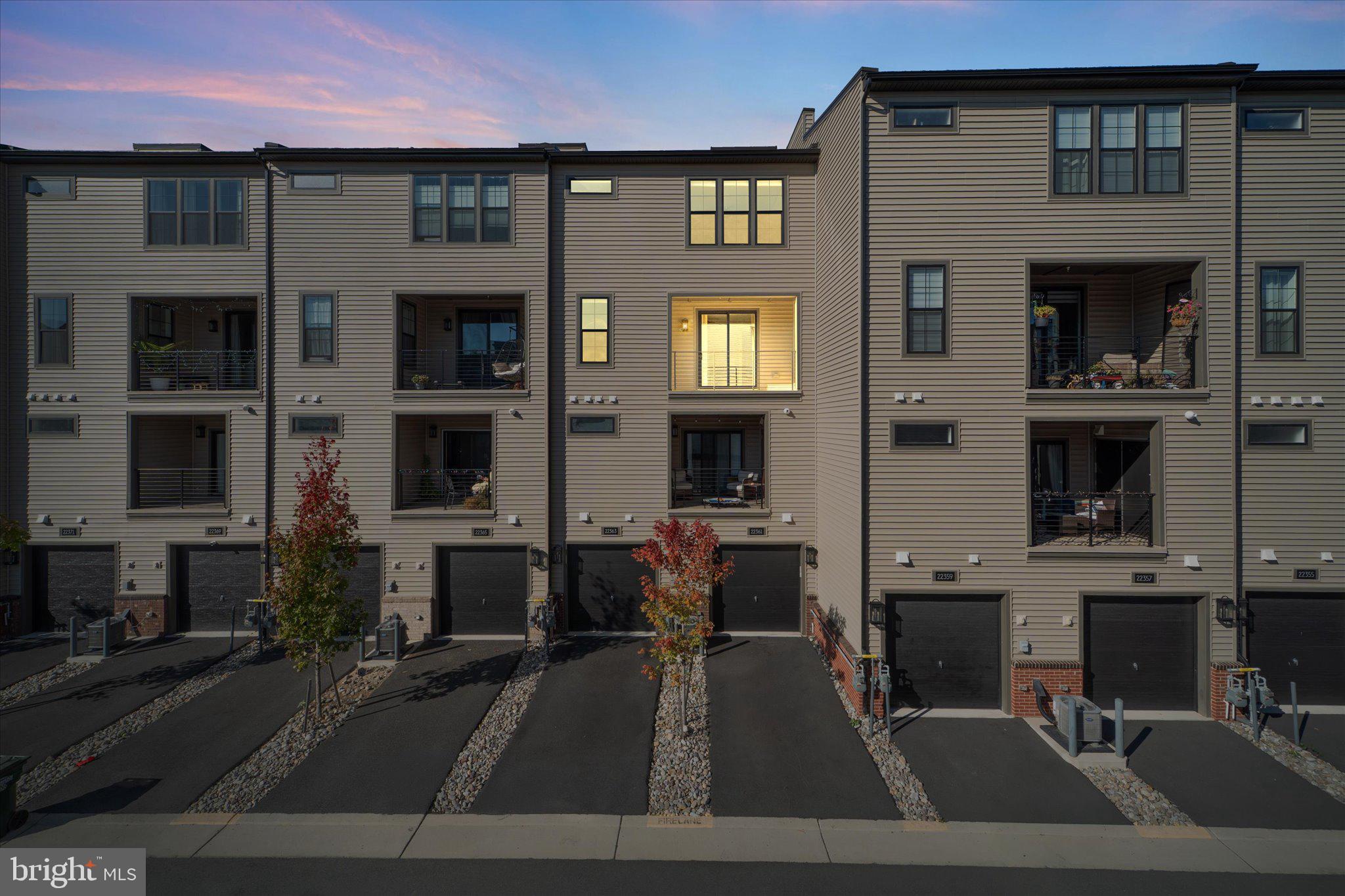 22361 ROANOKE RISE TERRACE