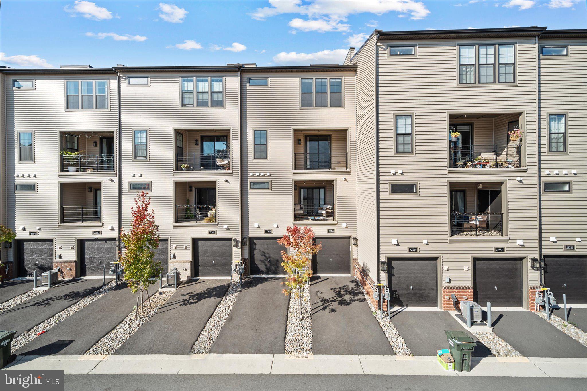 22361 ROANOKE RISE TERRACE