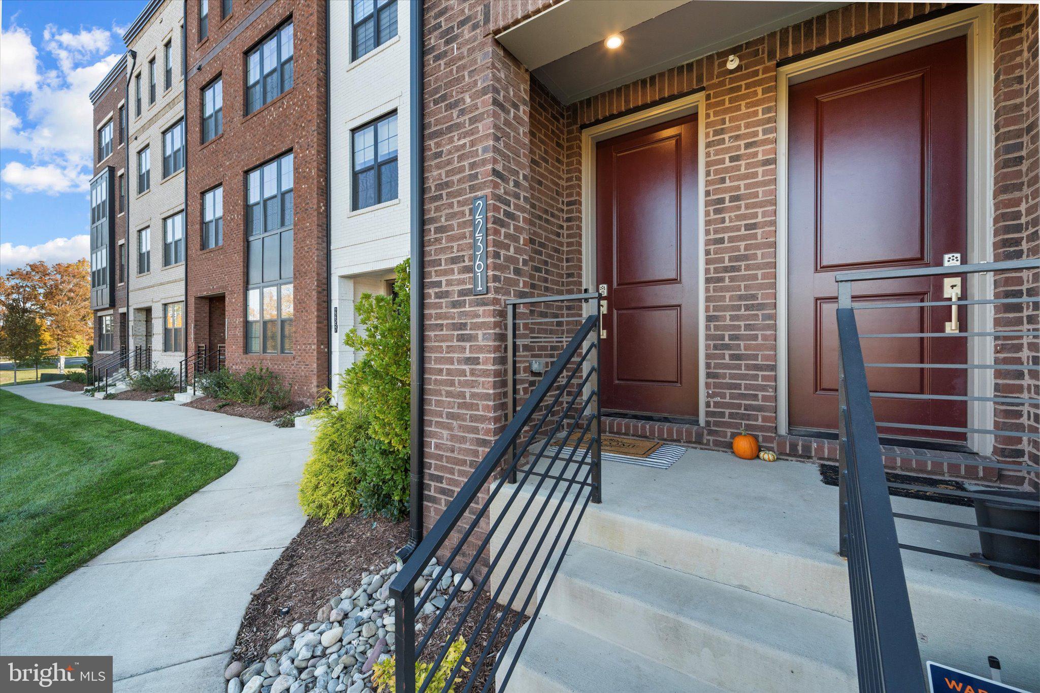 22361 ROANOKE RISE TERRACE