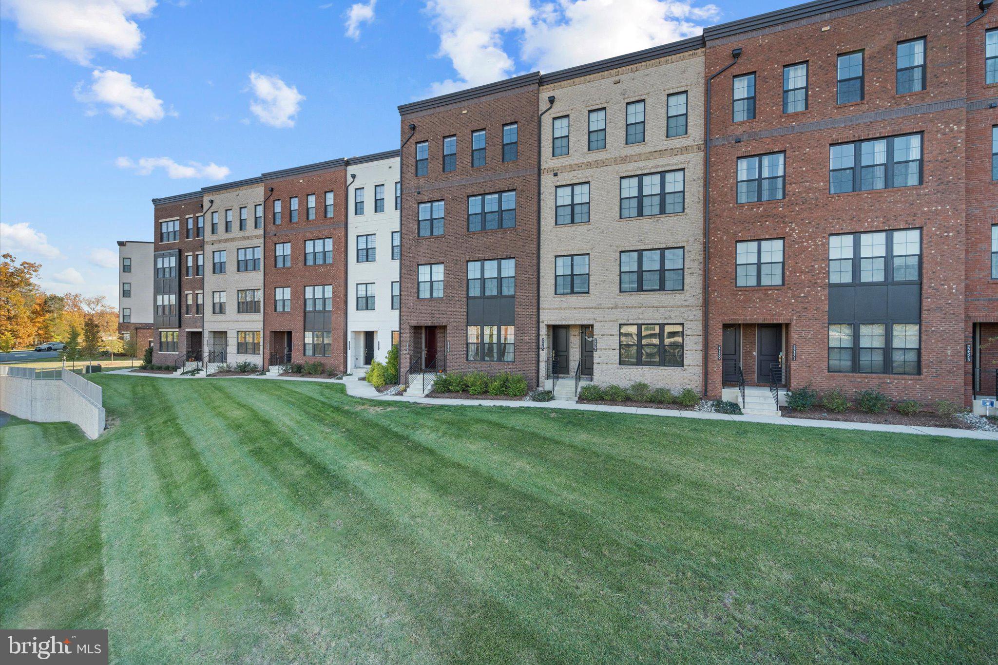 22361 ROANOKE RISE TERRACE