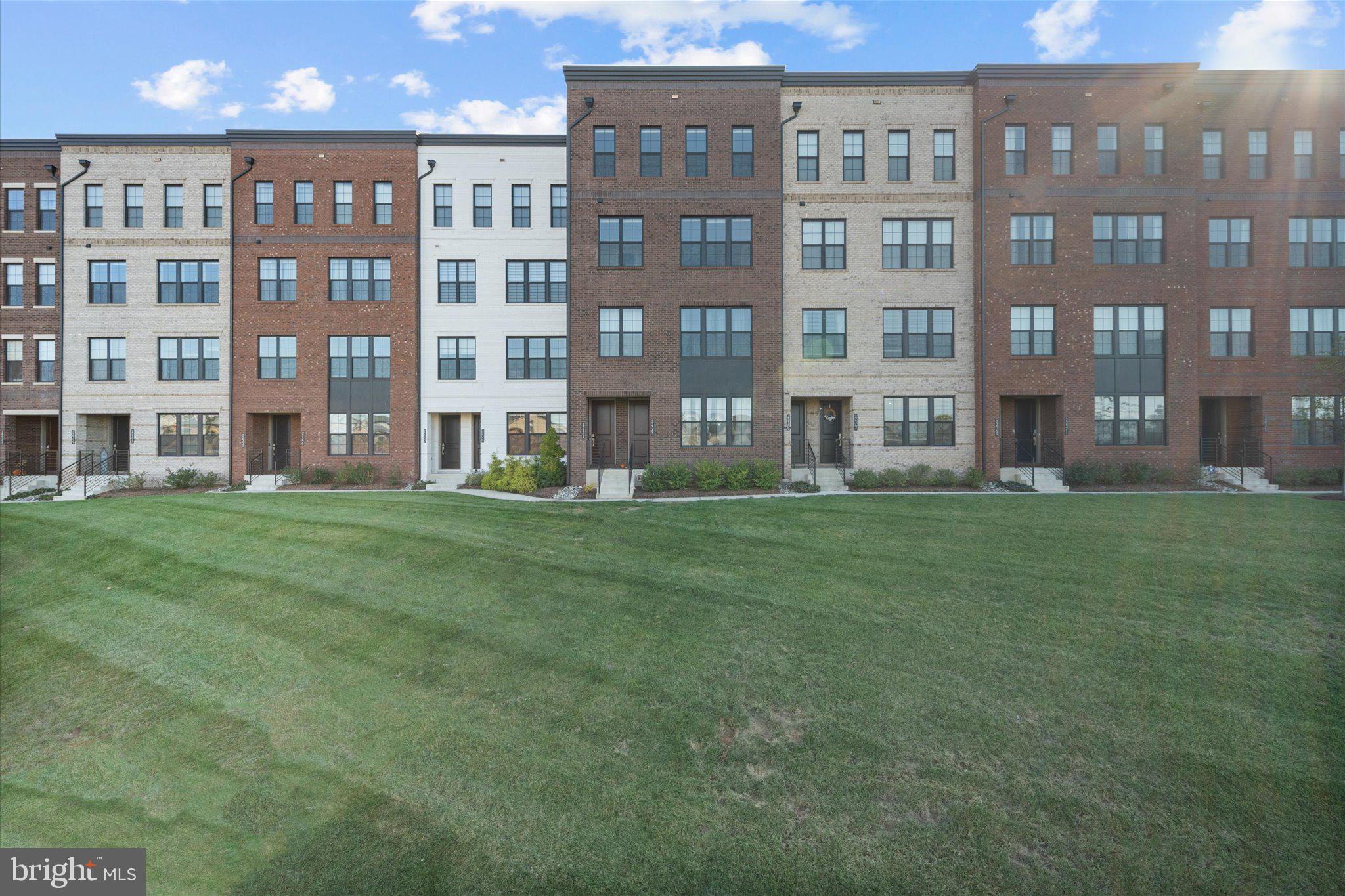 22361 ROANOKE RISE TERRACE