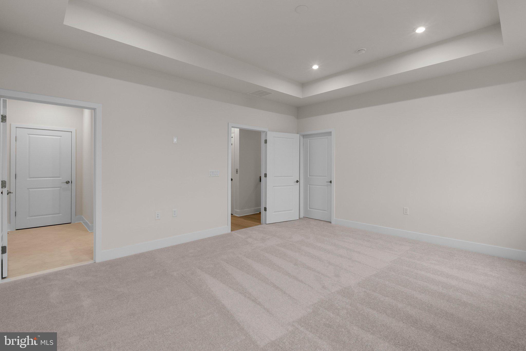 44480 LOWESTOFT SQUARE