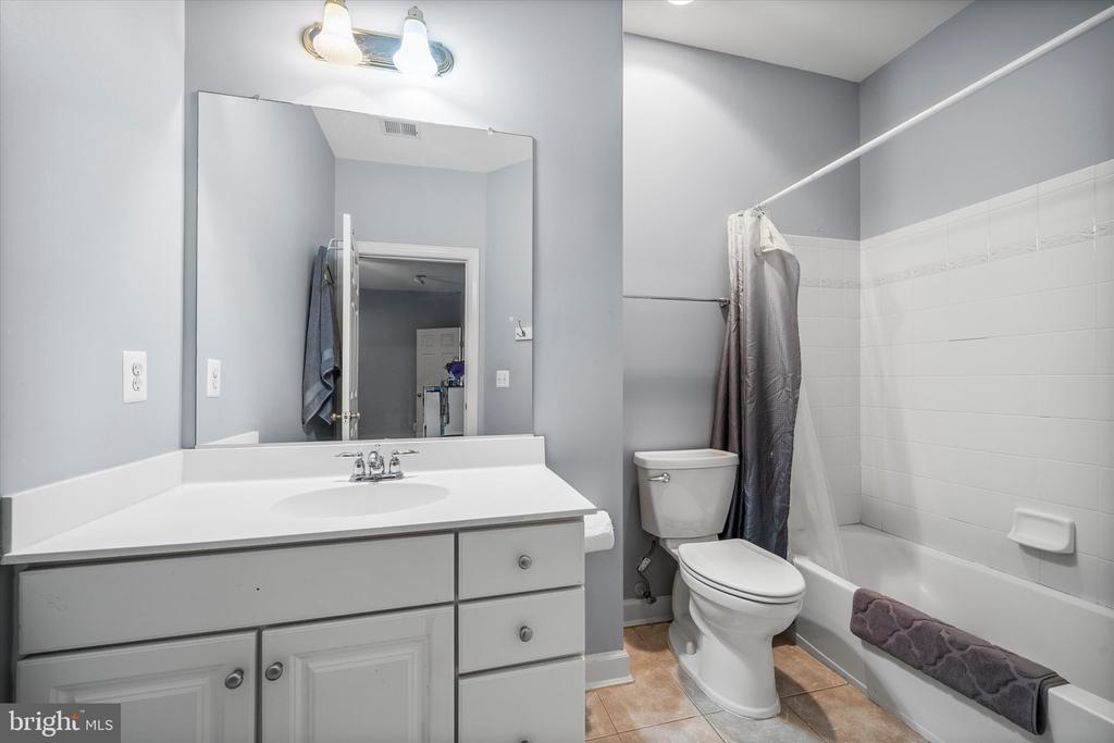 43146 SCENIC CREEK WAY