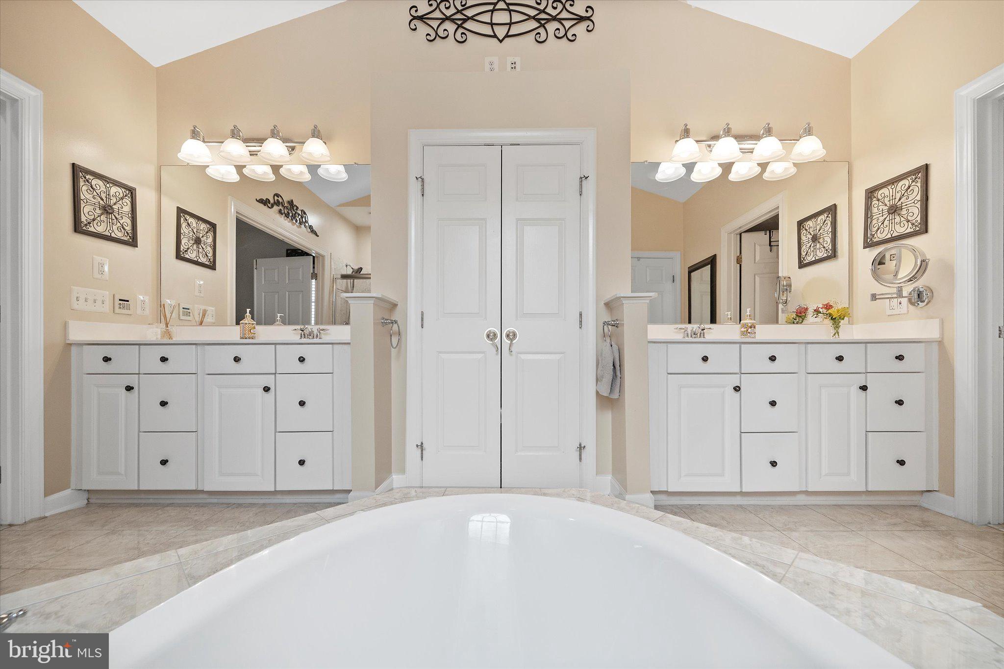 43146 SCENIC CREEK WAY