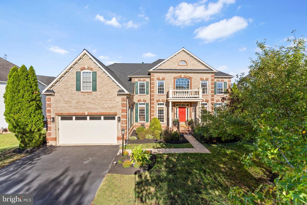43146 SCENIC CREEK WAY