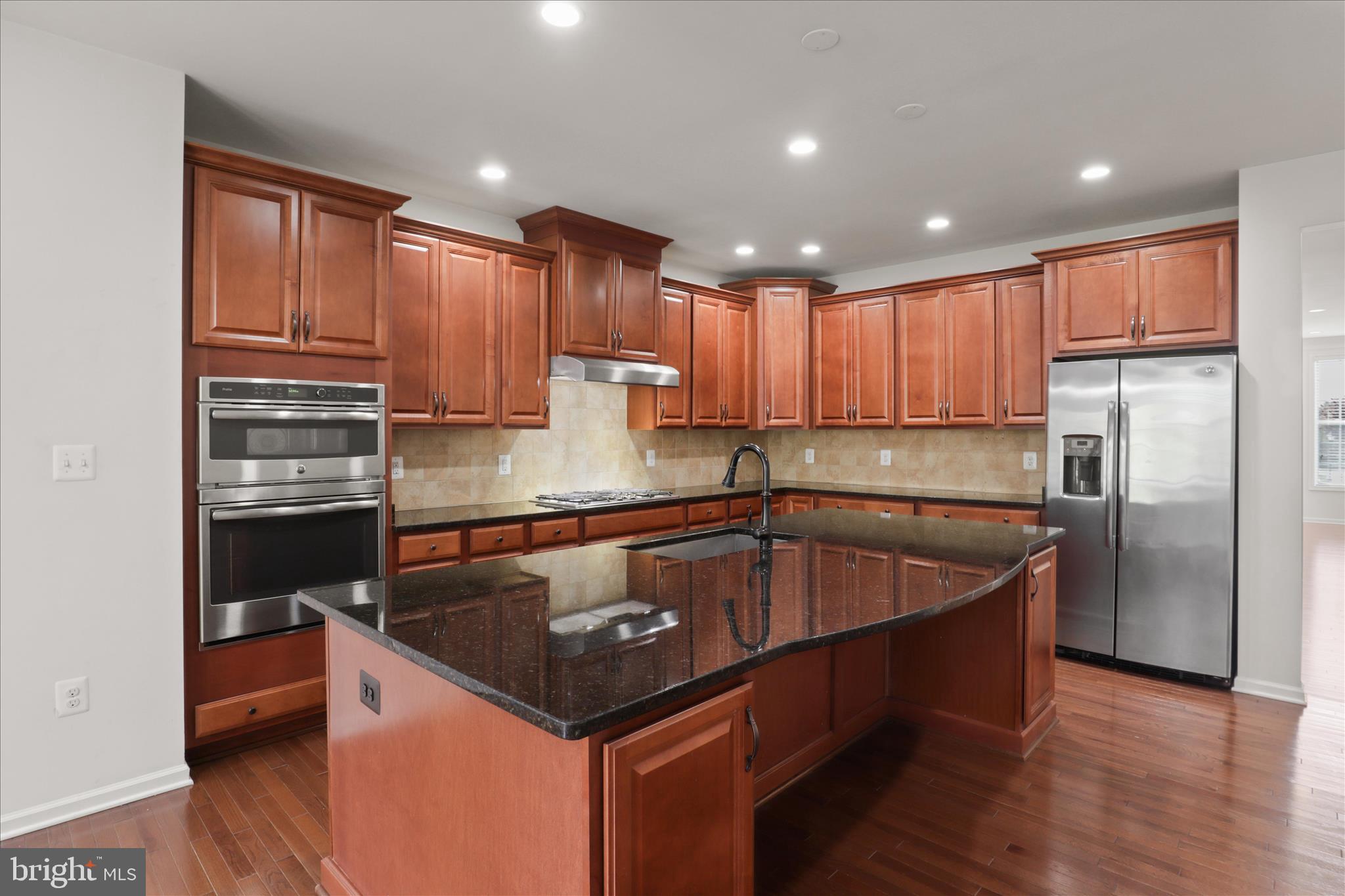 42824 EDGEGROVE HEIGHTS TERRACE