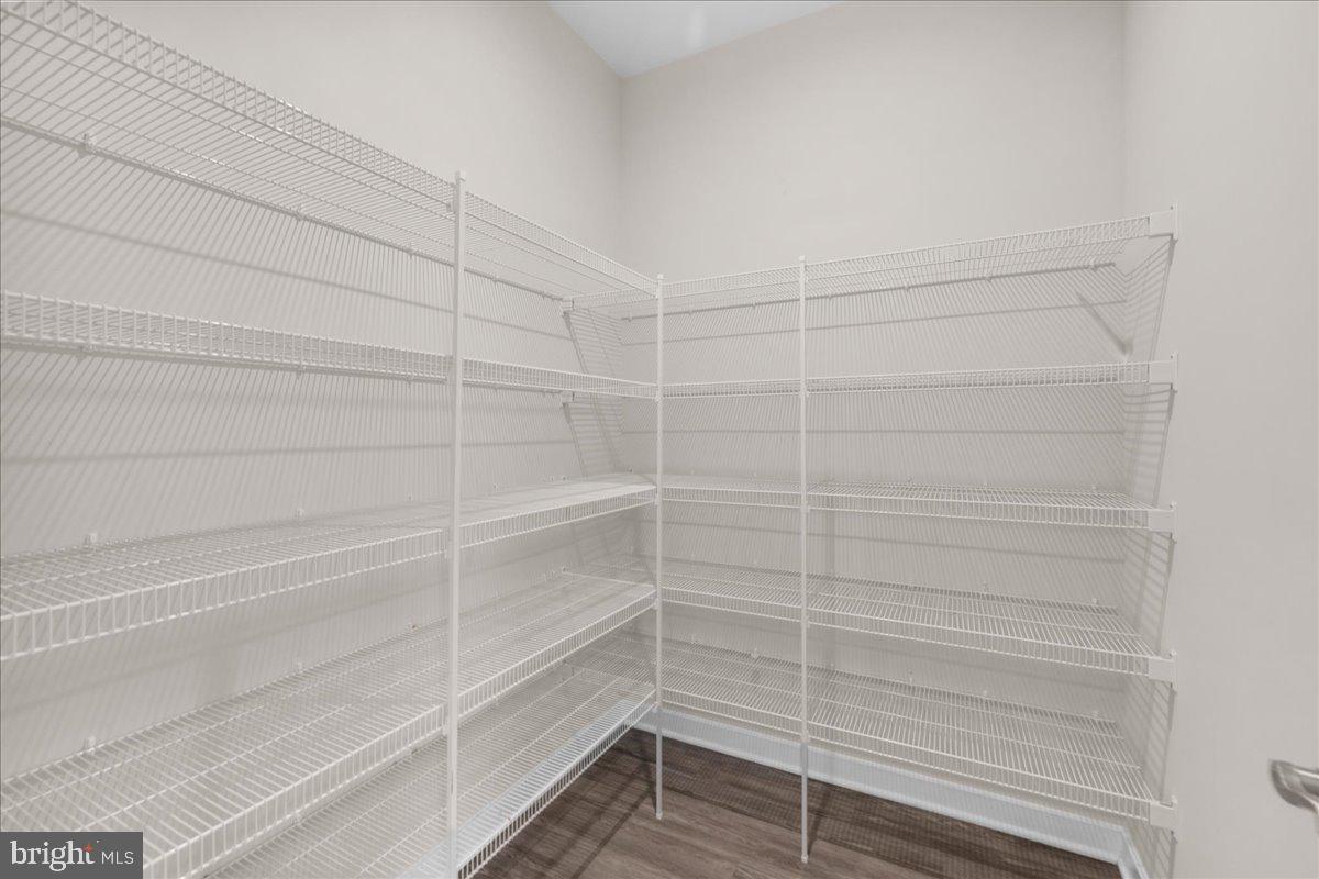 1120 MADEIRA TERRACE SE