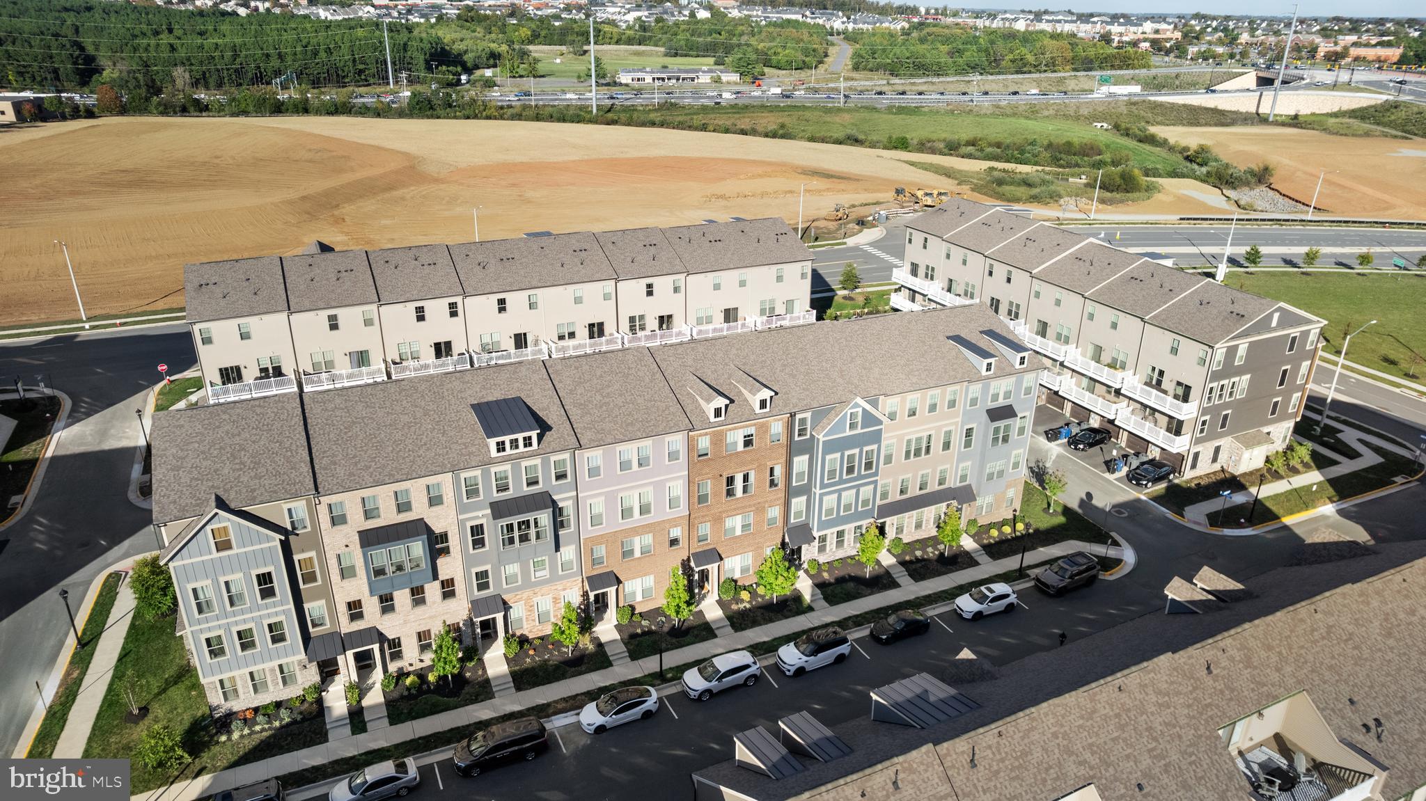 1120 MADEIRA TERRACE SE