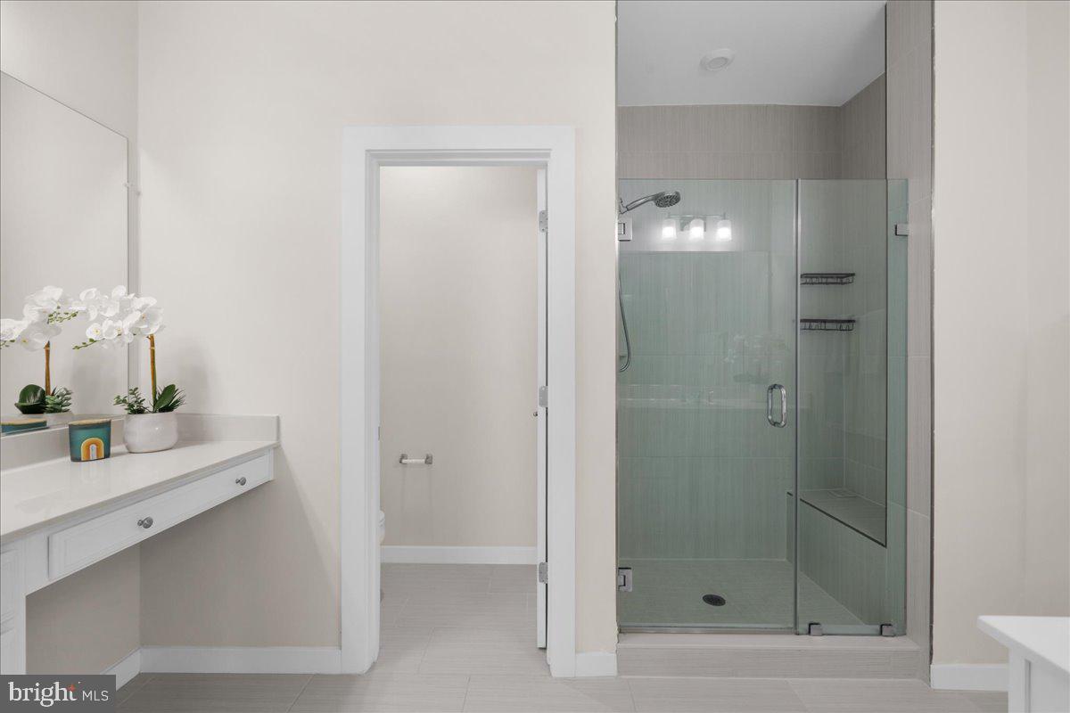 1120 MADEIRA TERRACE SE