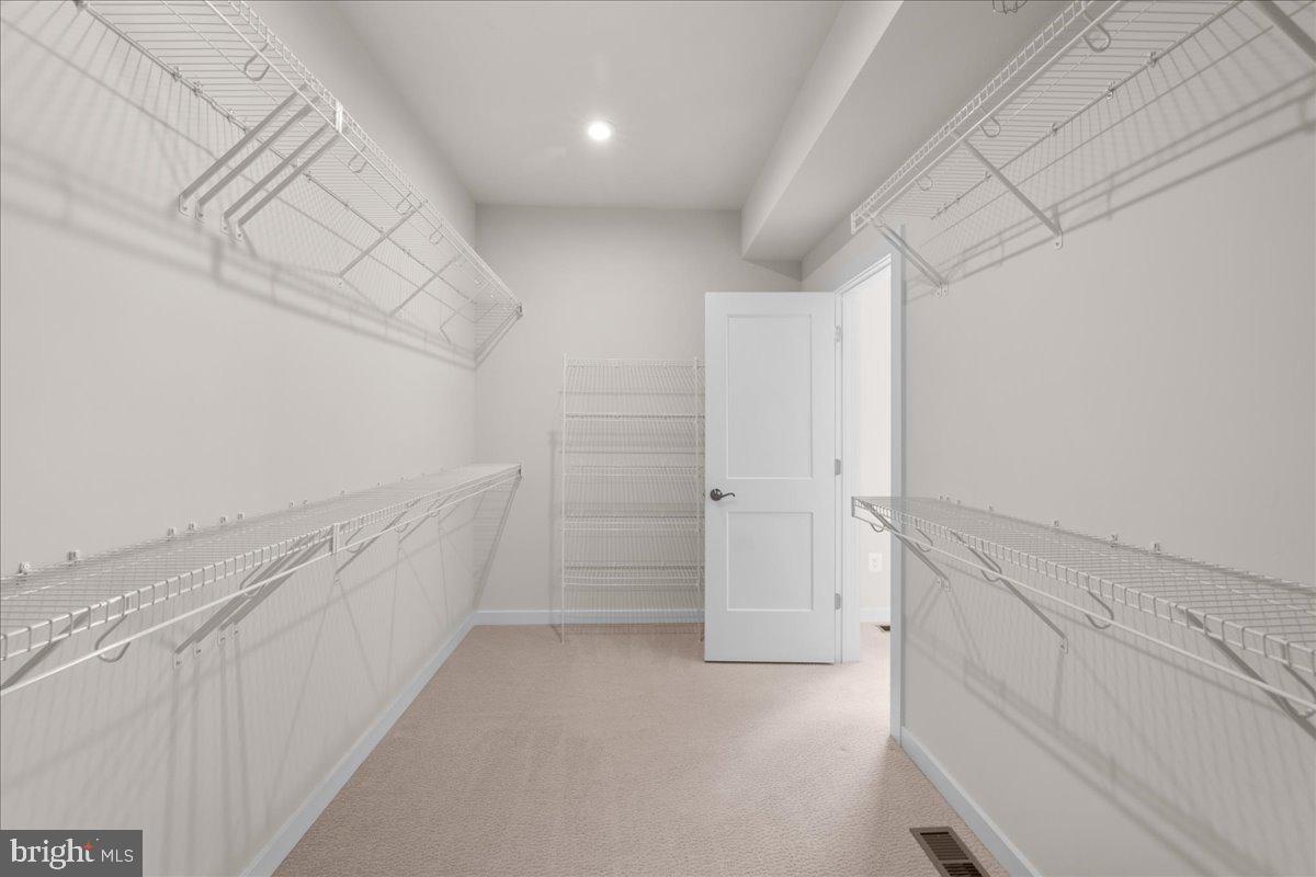 1120 MADEIRA TERRACE SE