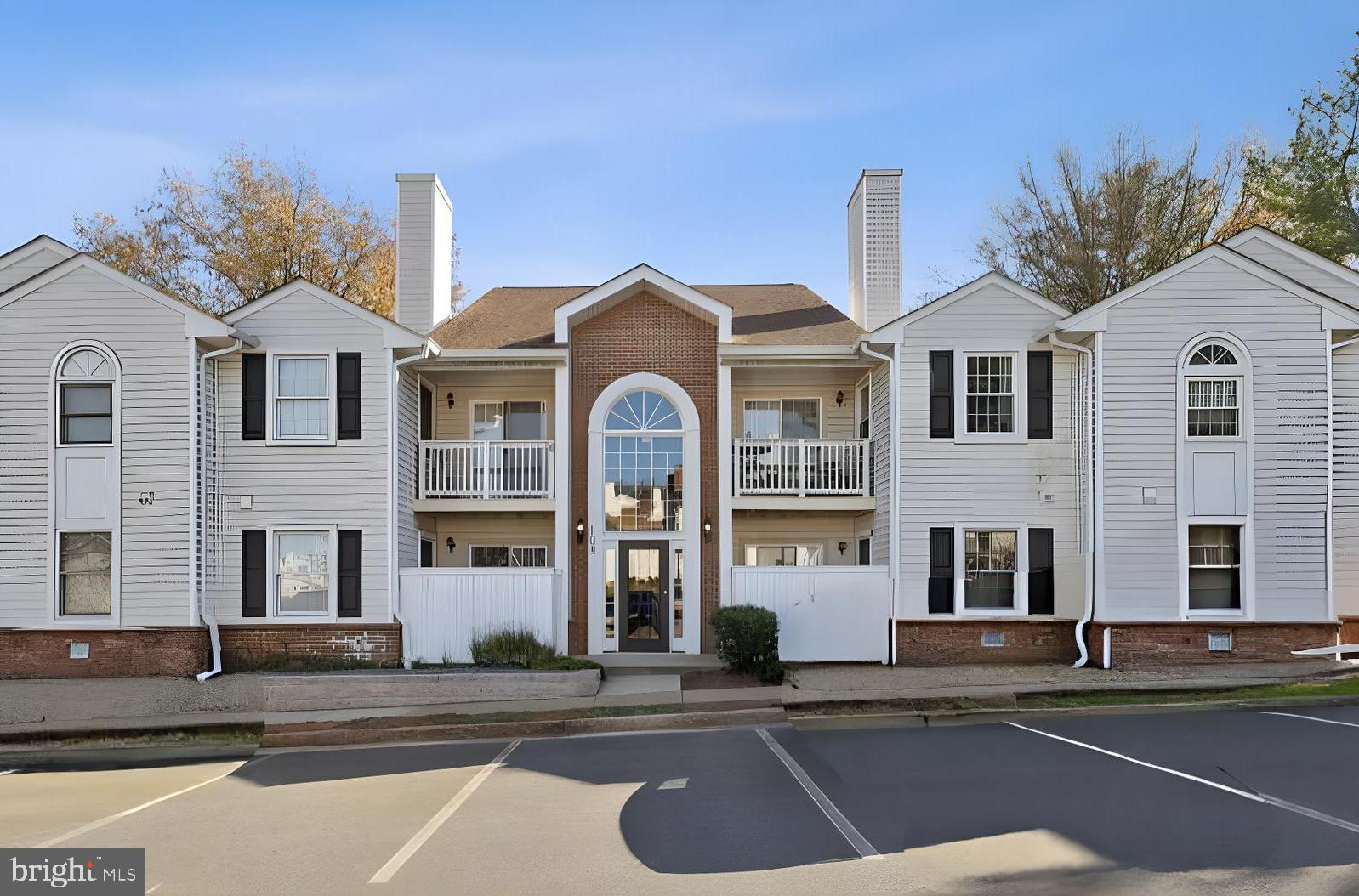 108 WESTWICK COURT 4