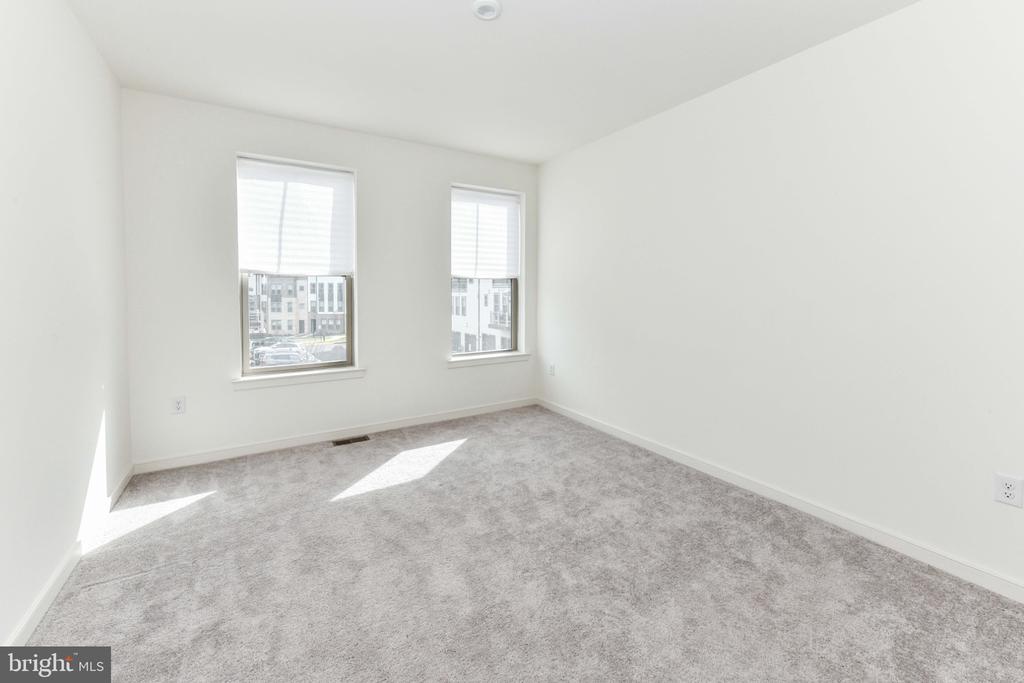45922 SWALLOW TERRACE