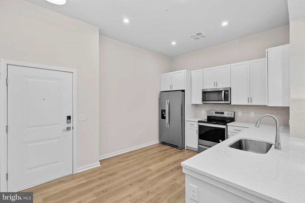 700 MOUNT AIRY TERRACE NE 403A