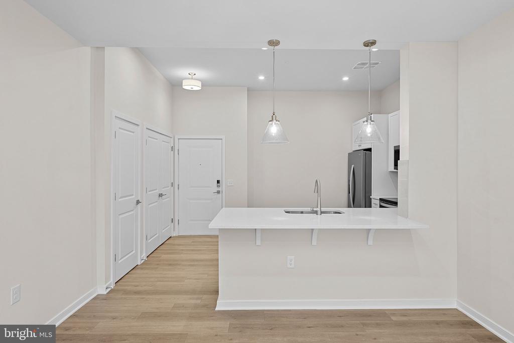 700 MOUNT AIRY TERRACE NE 403A