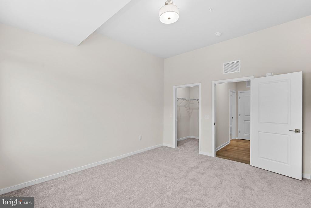 700 MOUNT AIRY TERRACE NE 403A