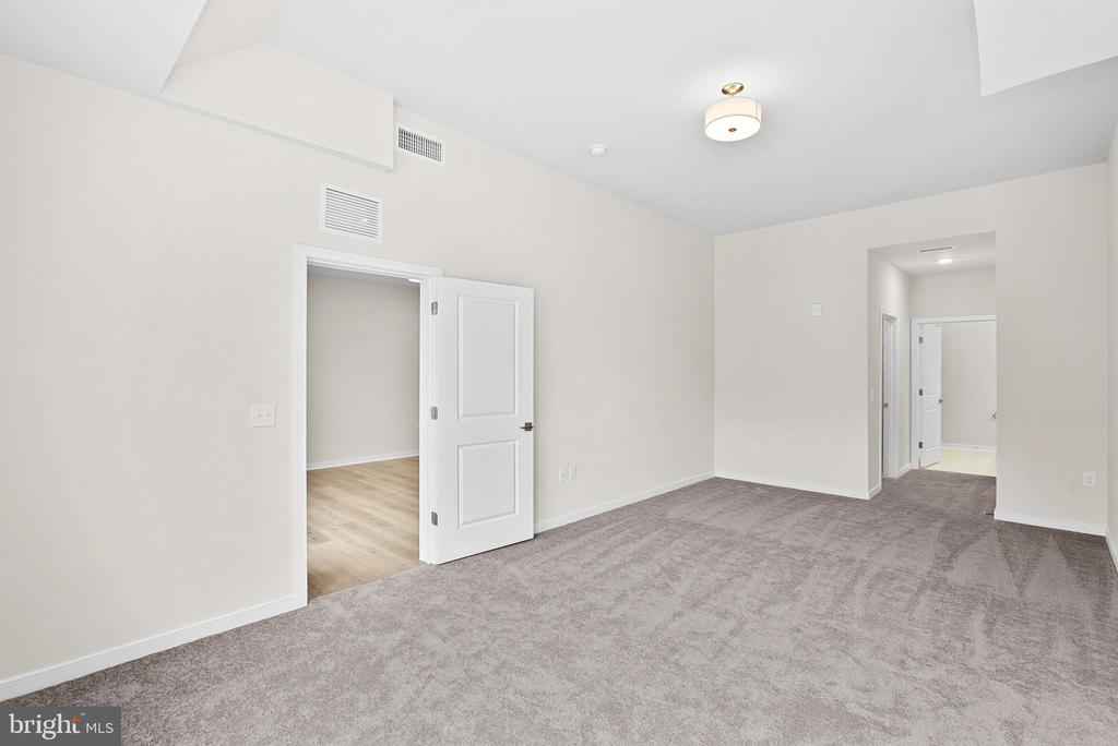 700 MOUNT AIRY TERRACE NE 403A