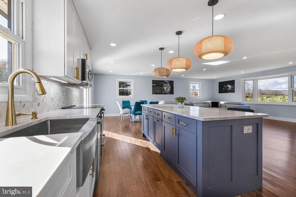 13762 BERLIN TURNPIKE