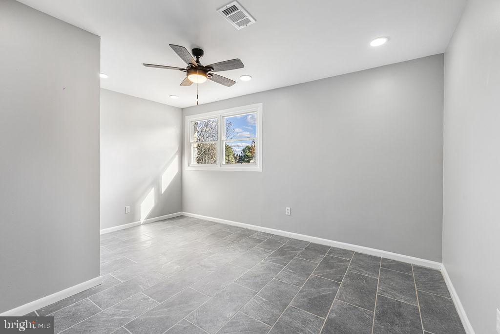 13762 BERLIN TURNPIKE