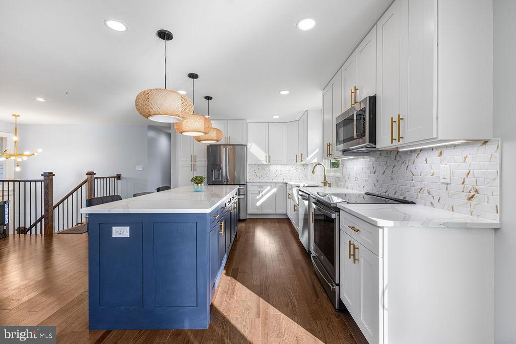 13762 BERLIN TURNPIKE