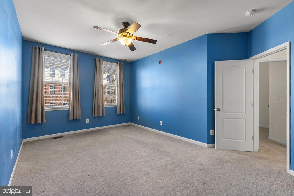 19441 PROMENADE DRIVE