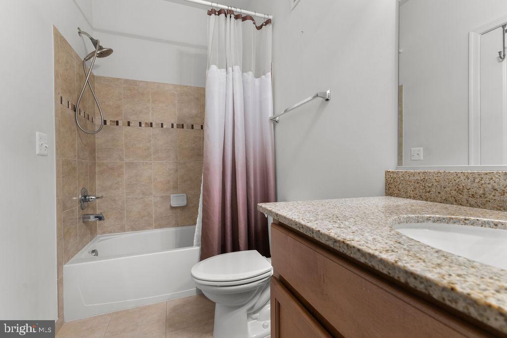 19441 PROMENADE DRIVE