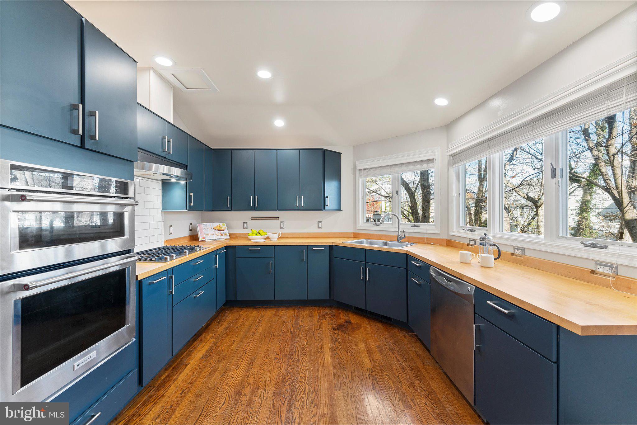 316 LOUDOUN STREET SW