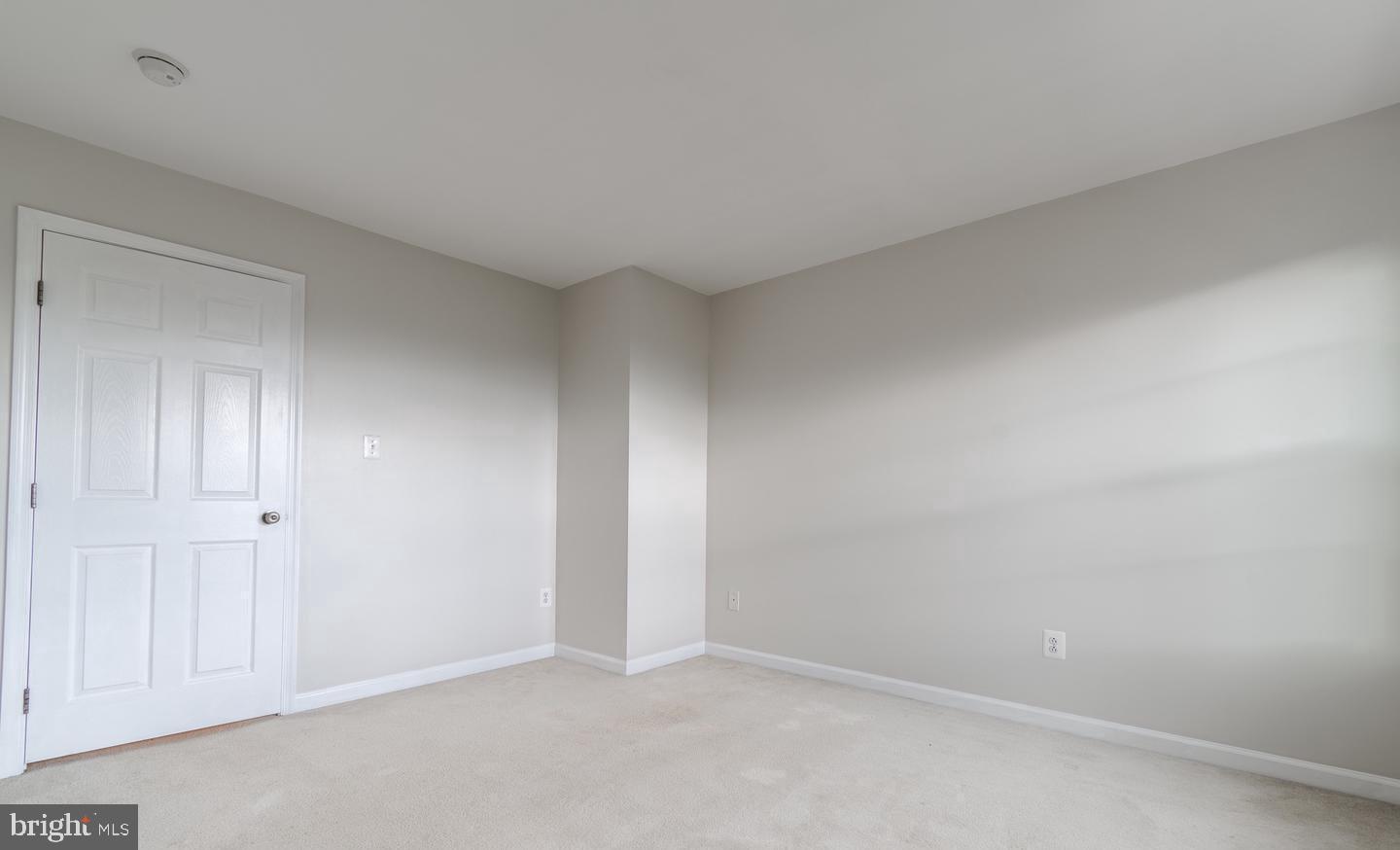 42999 EDGEWATER STREET