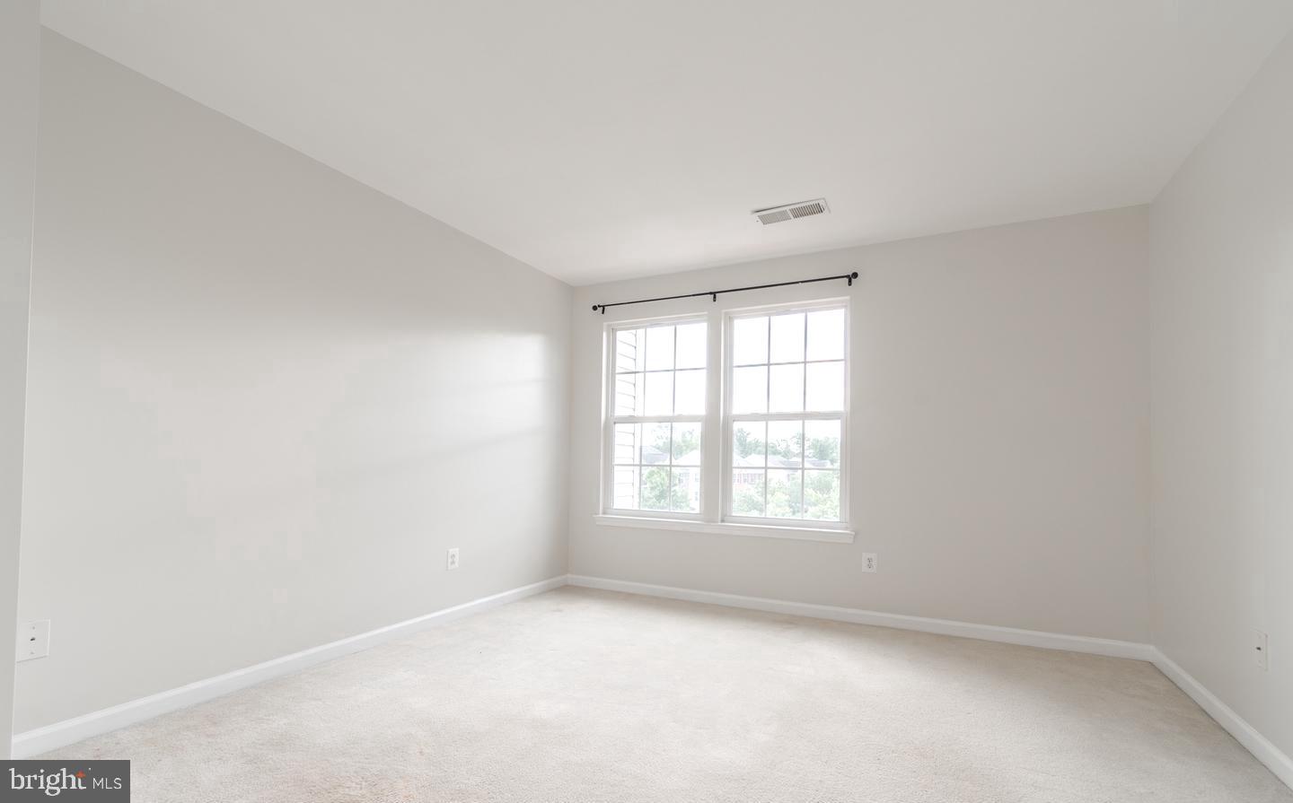 42999 EDGEWATER STREET