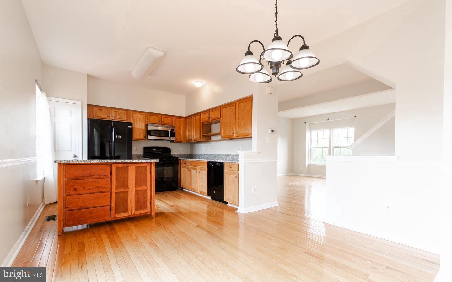 42999 EDGEWATER STREET