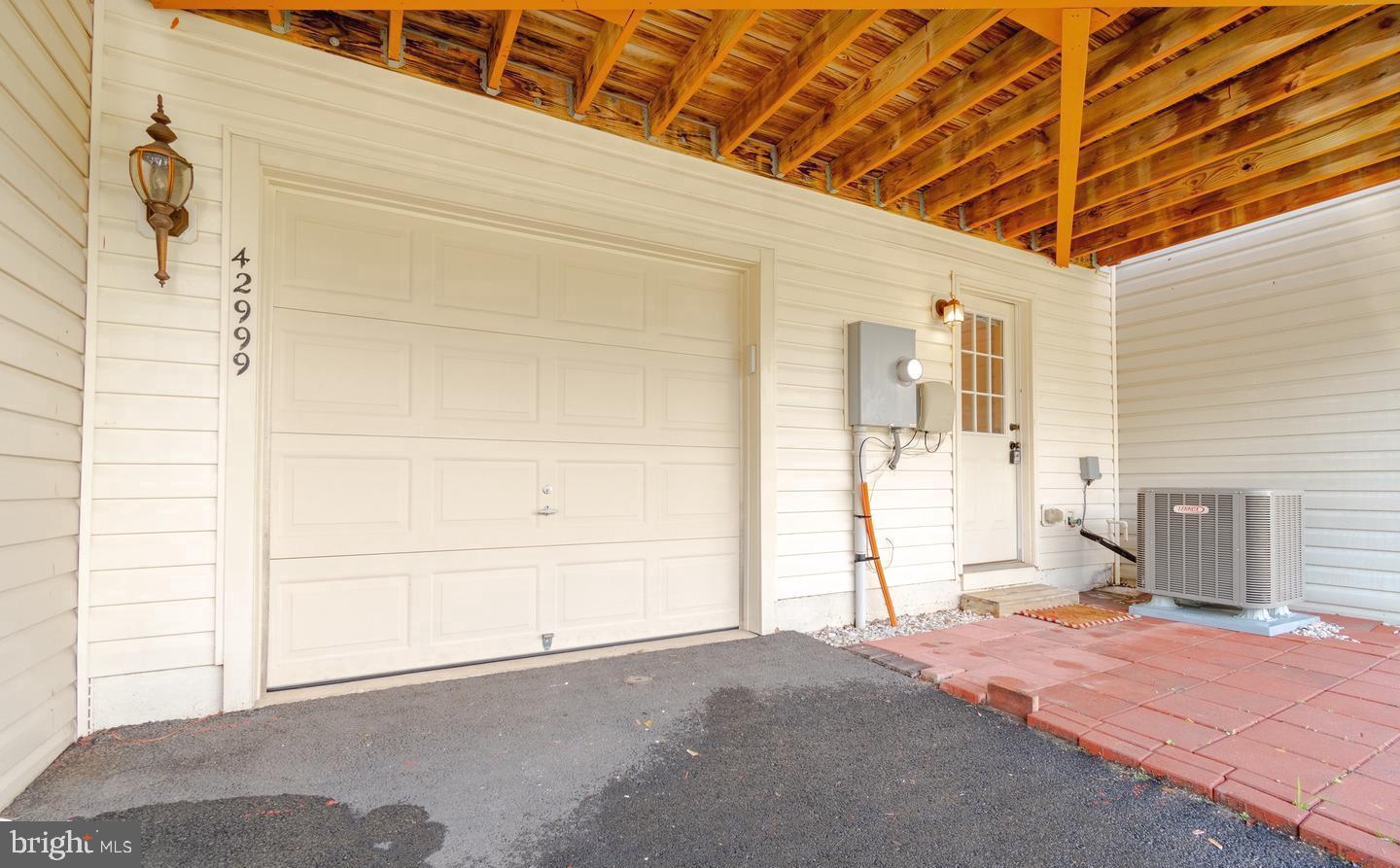 42999 EDGEWATER STREET