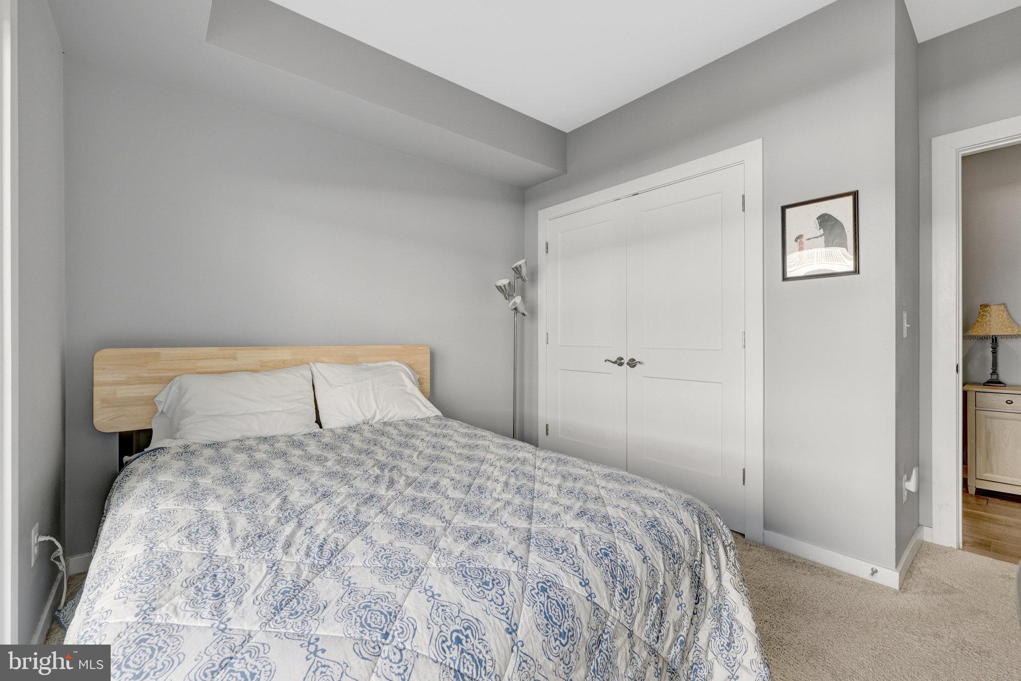 1130 MADEIRA TERRACE SE