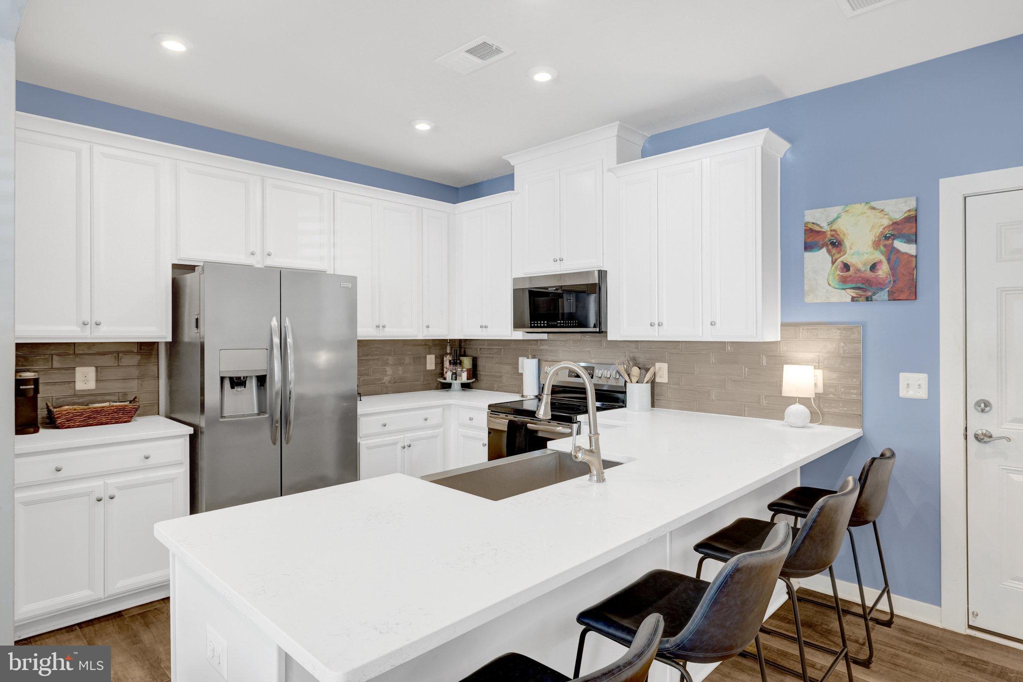 1130 MADEIRA TERRACE SE